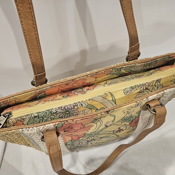 Sakroots Floral Yellow Straw Tote Bag with Leather Handles - Picture 4 of 8